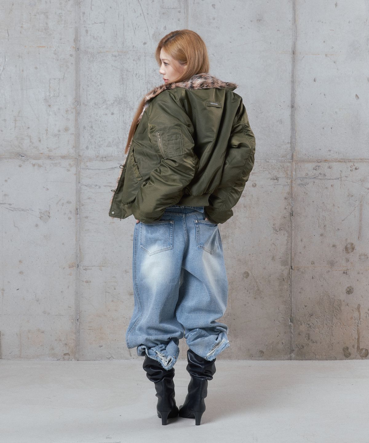 디오스피스(DAUSPICE) (DUC) Heel Drag Wide Jeans Light Blue