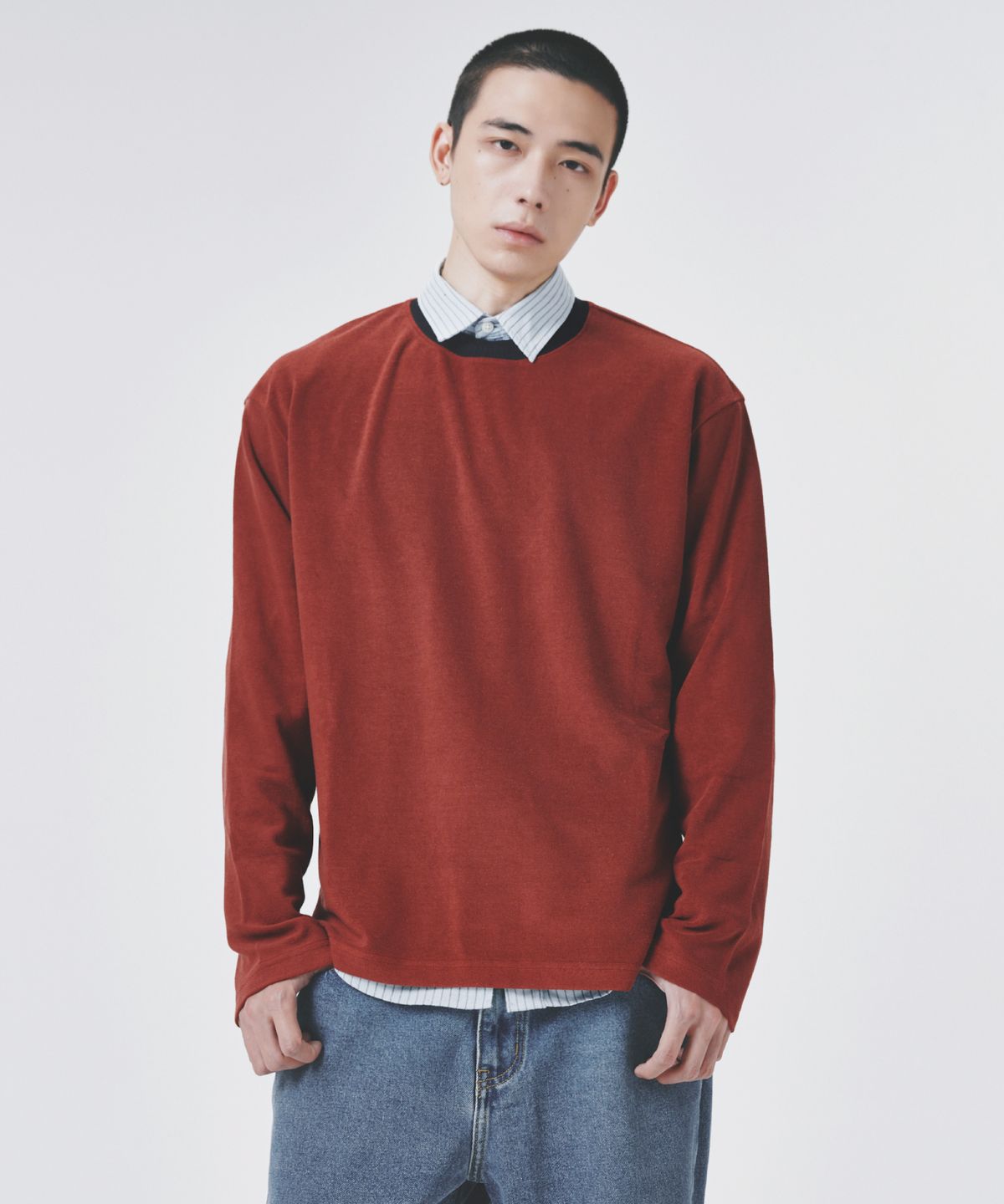 콜드블랭킷(COLD BLANKET) 레트로 숏테리 넥 배색 오버핏 롱슬리브 레드