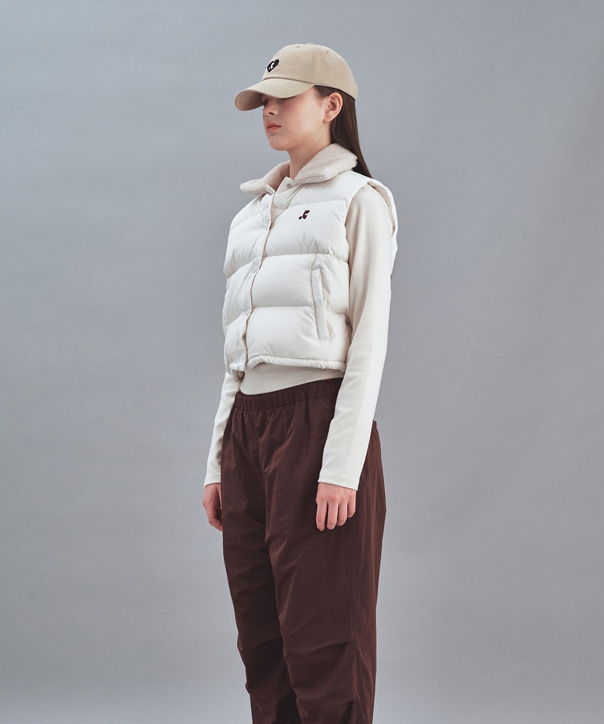 레스트앤레크레이션(REST&RECREATION) COLLAR DOWN VEST - IVORY