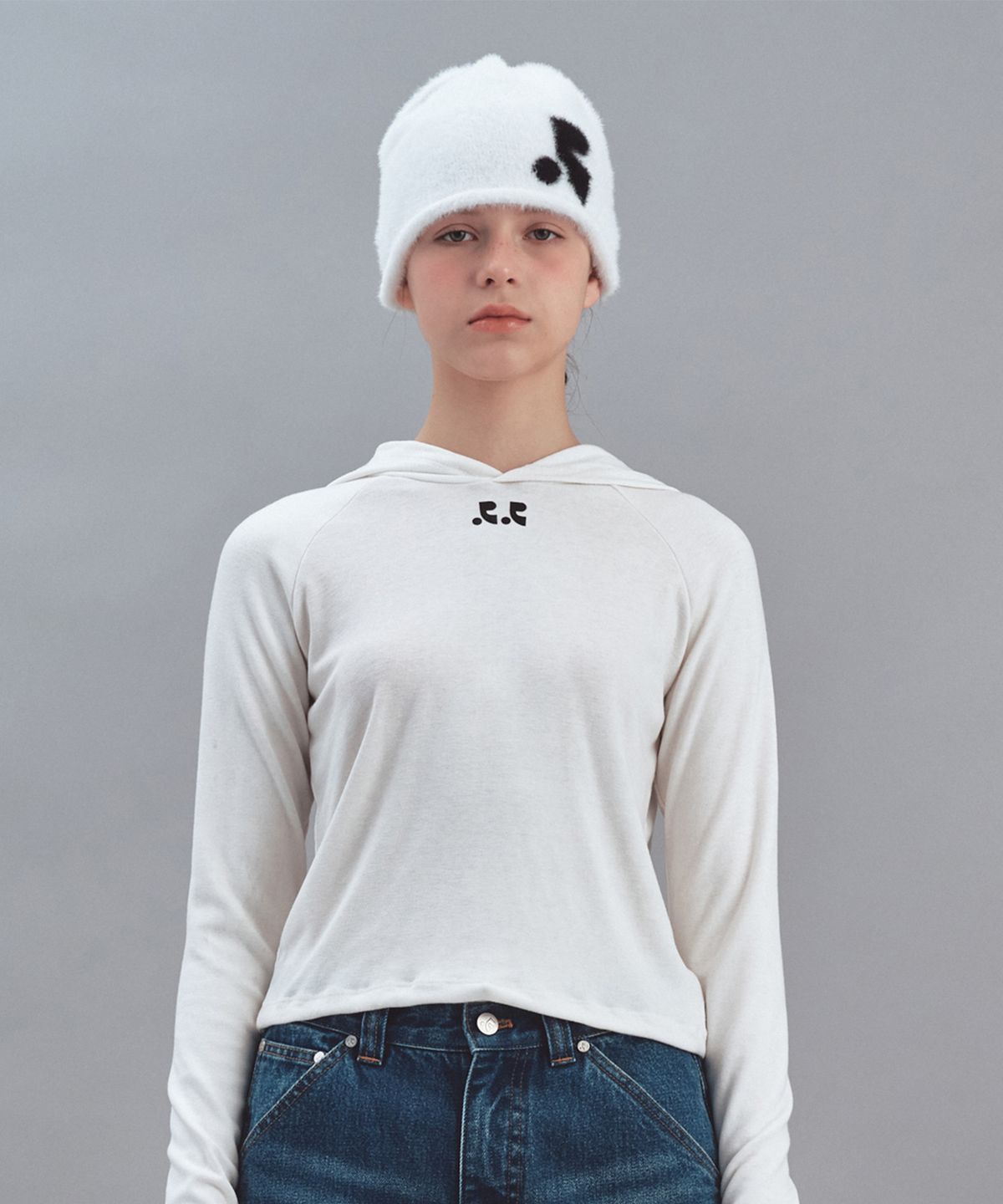 레스트앤레크레이션(REST&RECREATION) HAIRY KNIT BEANIE - WHITE