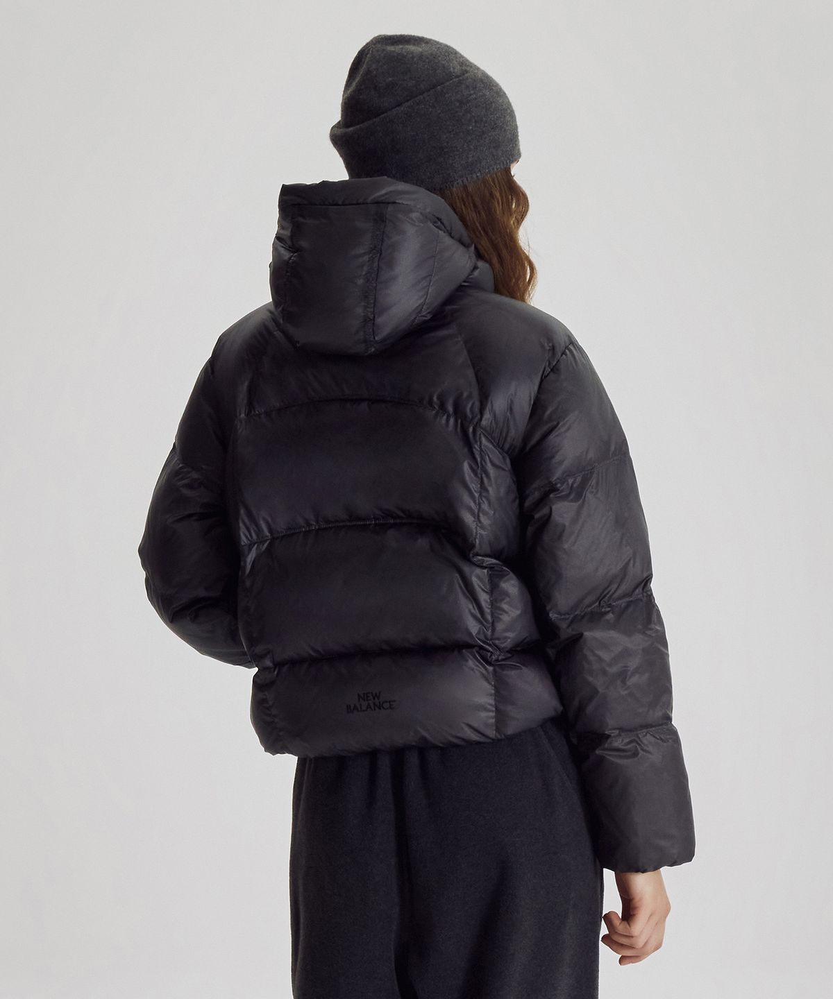 뉴발란스(NEW BALANCE) NBNPG4W012 / WOMEN 플라잉 77 후드형 헤비다운 (BLACK)