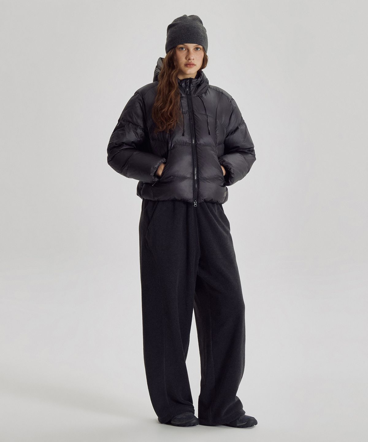 뉴발란스(NEW BALANCE) NBNPG4W012 / WOMEN 플라잉 77 후드형 헤비다운 (BLACK)