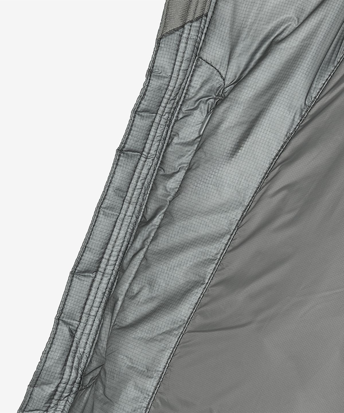 뉴발란스(NEW BALANCE) NBNPG41033 / UNI 플라잉77 슈퍼라이트 후드형 헤비 구스다운 (CHARCOAL)