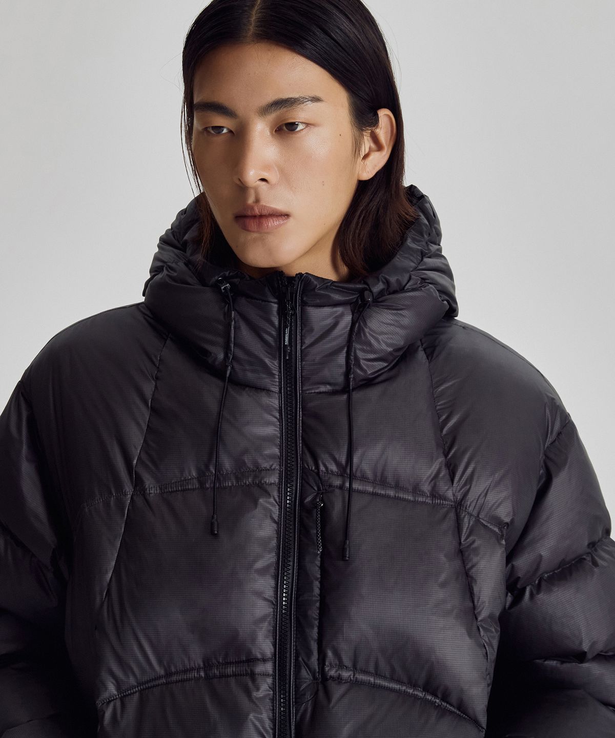 뉴발란스(NEW BALANCE) NBNPG41033 / UNI 플라잉77 슈퍼라이트 후드형 헤비 구스다운 (BLACK)