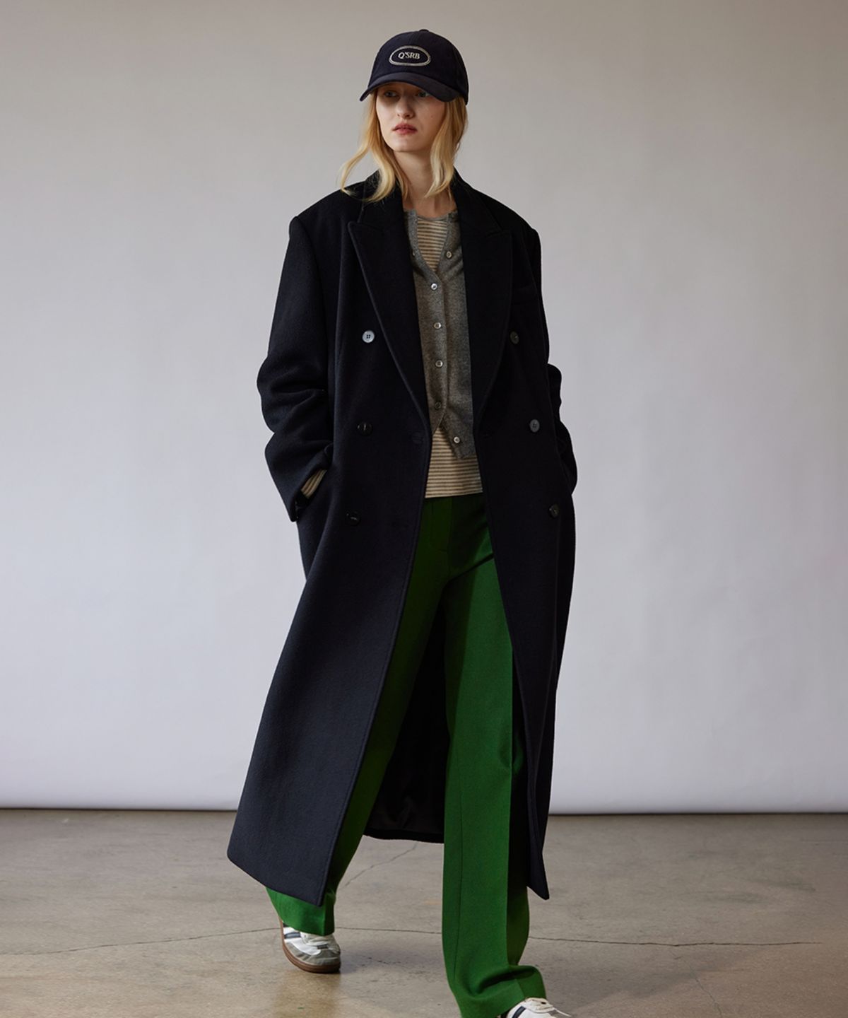 퀸스래빗(Q'SRB) Classic Wool Double Breasted Long Coat-BLACK