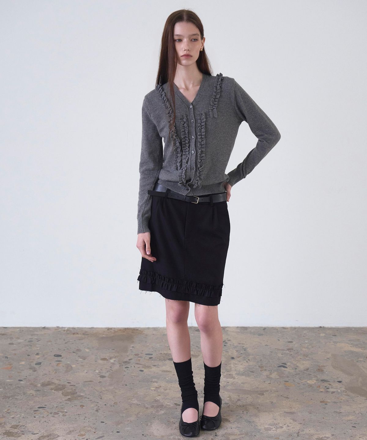신앤리(SSIN AND LEE) Milan Frill Knit Cardigan Grey