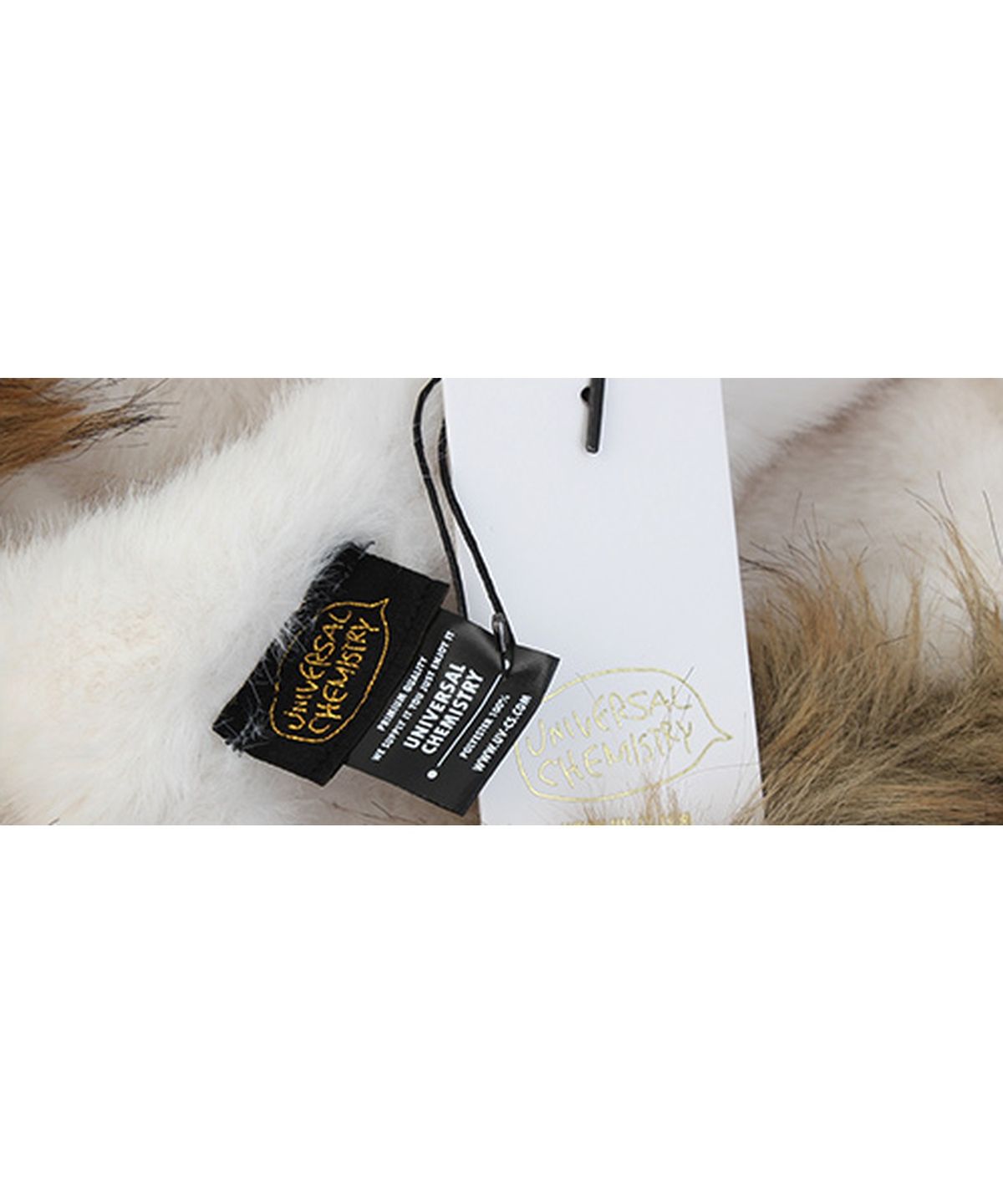 유니버셜 케미스트리(UNIVERSAL CHEMISTRY) Suade Fur Beige Aviator Hat 귀달이모자