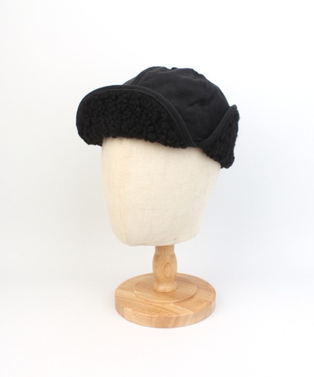 유니버셜 케미스트리(UNIVERSAL CHEMISTRY) Washing Black Half Earflap Cap 귀달이모자