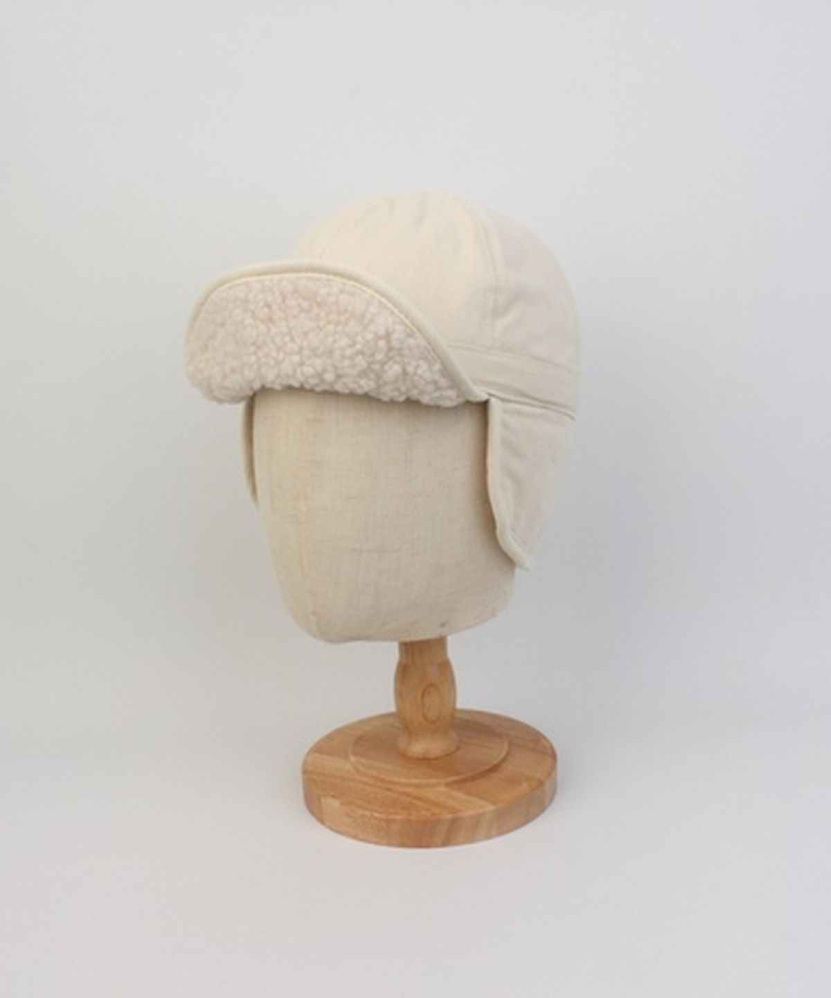 유니버셜 케미스트리(UNIVERSAL CHEMISTRY) Washing Ivory Half Earflap Cap 귀달이모자