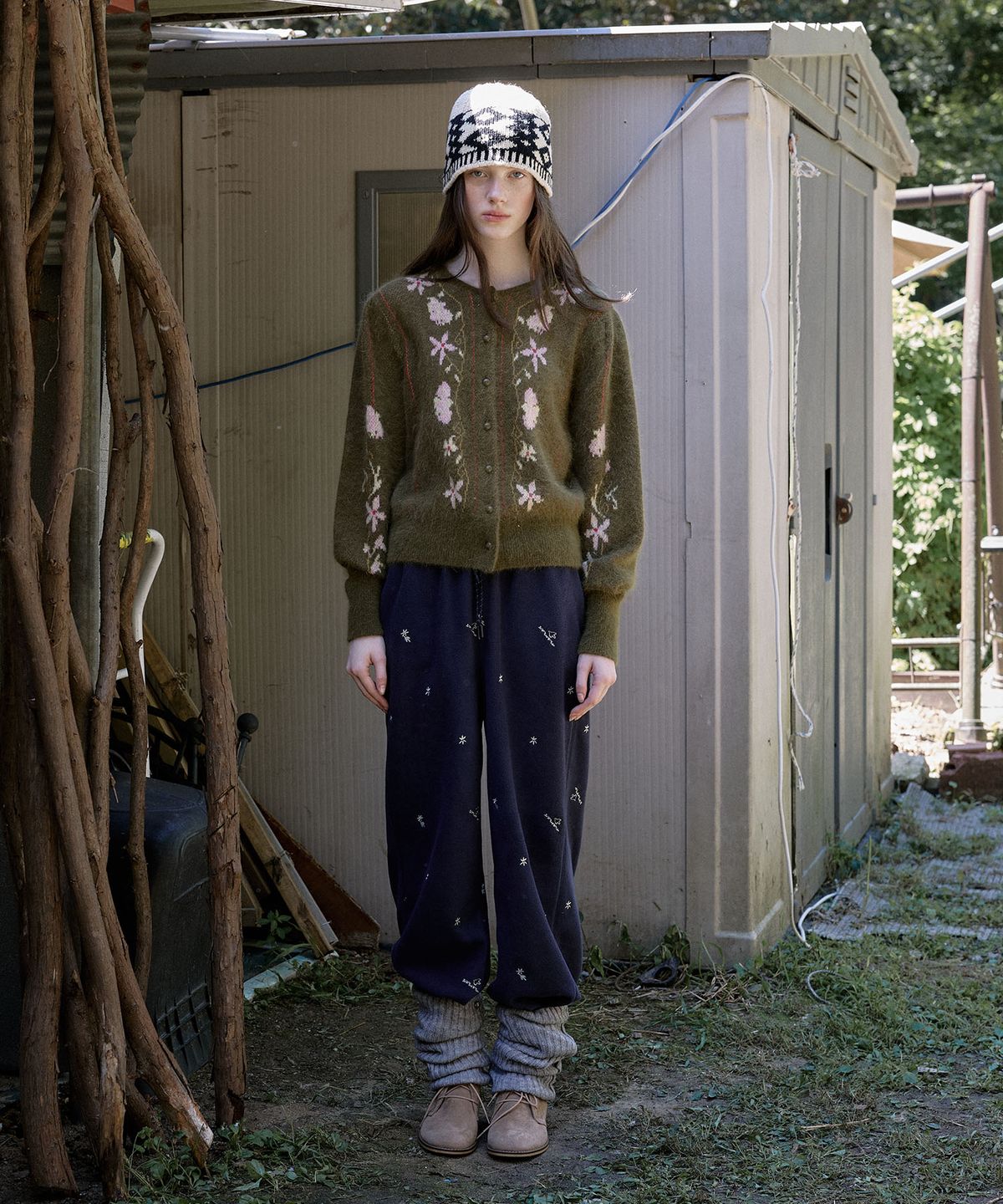 뮈뮈에르(MUEMUER) Angora Flower Cardigan MU2699CD501V_KHAKI