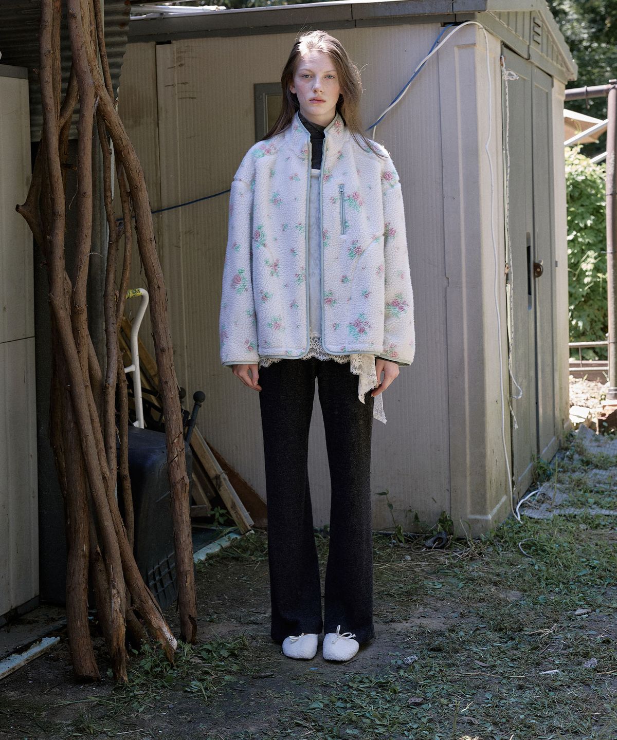뮈뮈에르(MUEMUER) Flower Pattern Fluffy Jumper MU2699FU902M