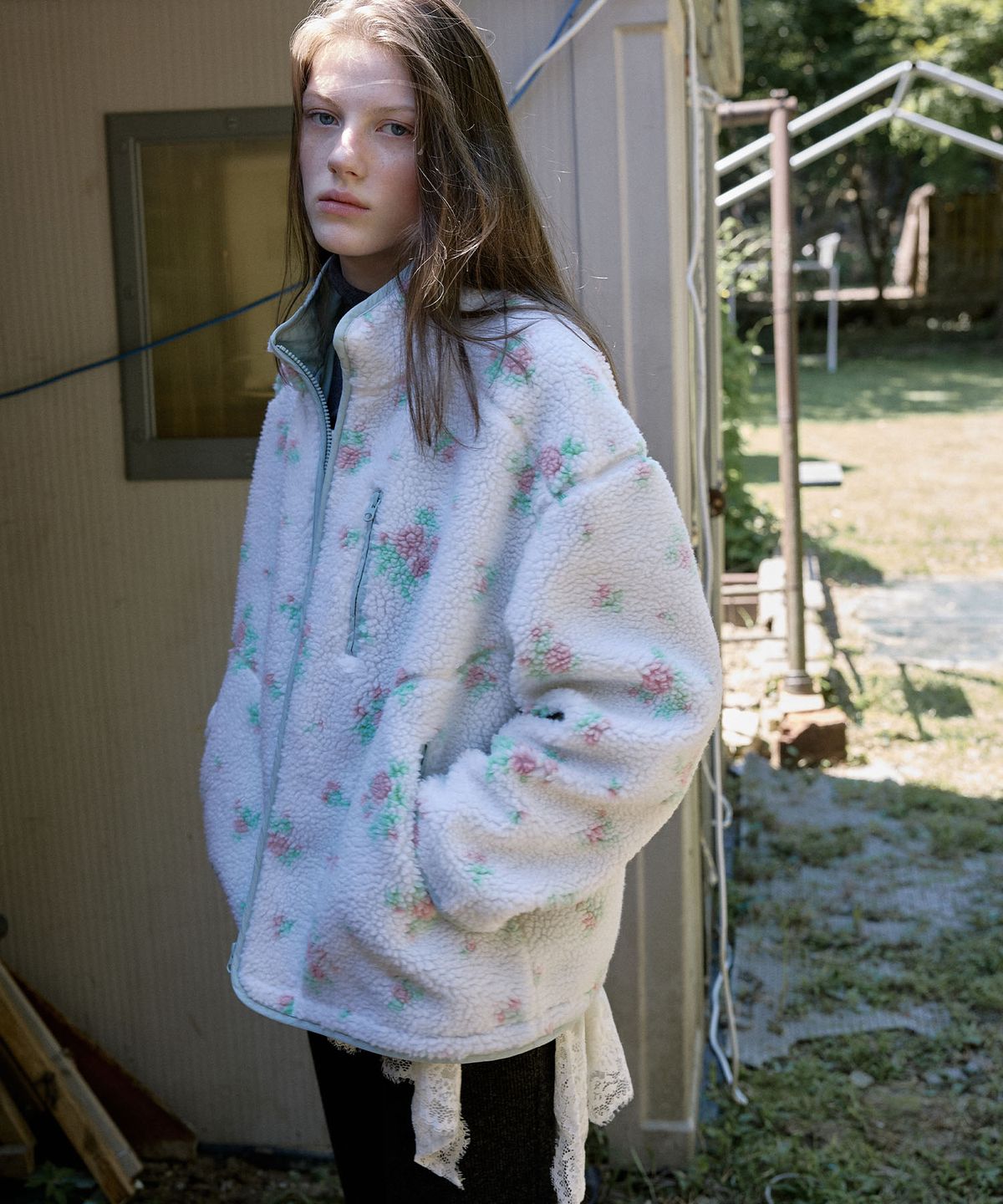 뮈뮈에르(MUEMUER) Flower Pattern Fluffy Jumper MU2699FU902M