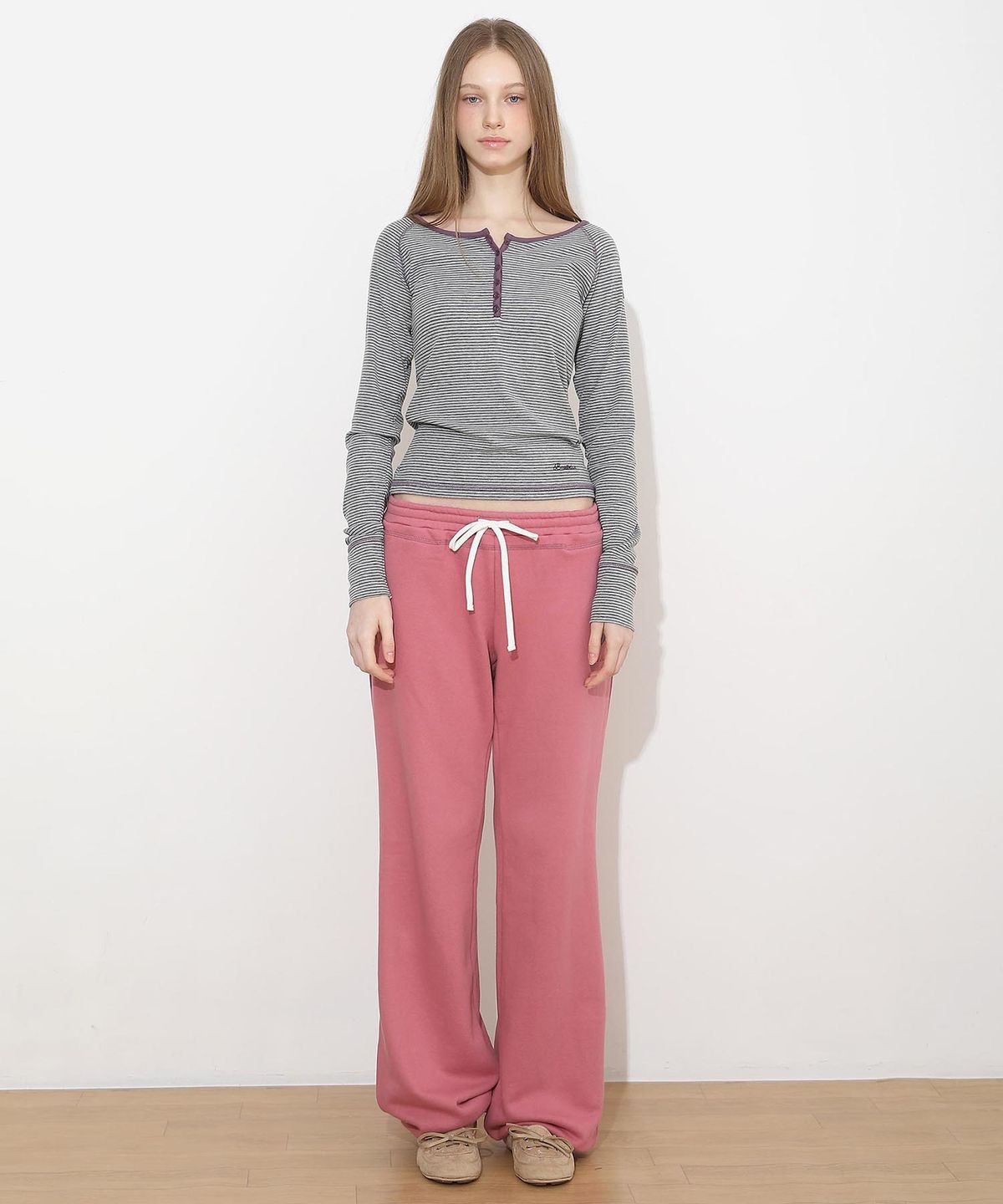 배드블루(BADBLUE) Class Henley Neck Long Sleeve Purple