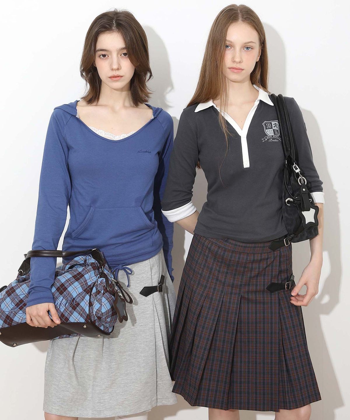 배드블루(BADBLUE) New School Merch Mid-sleeve Charcoal