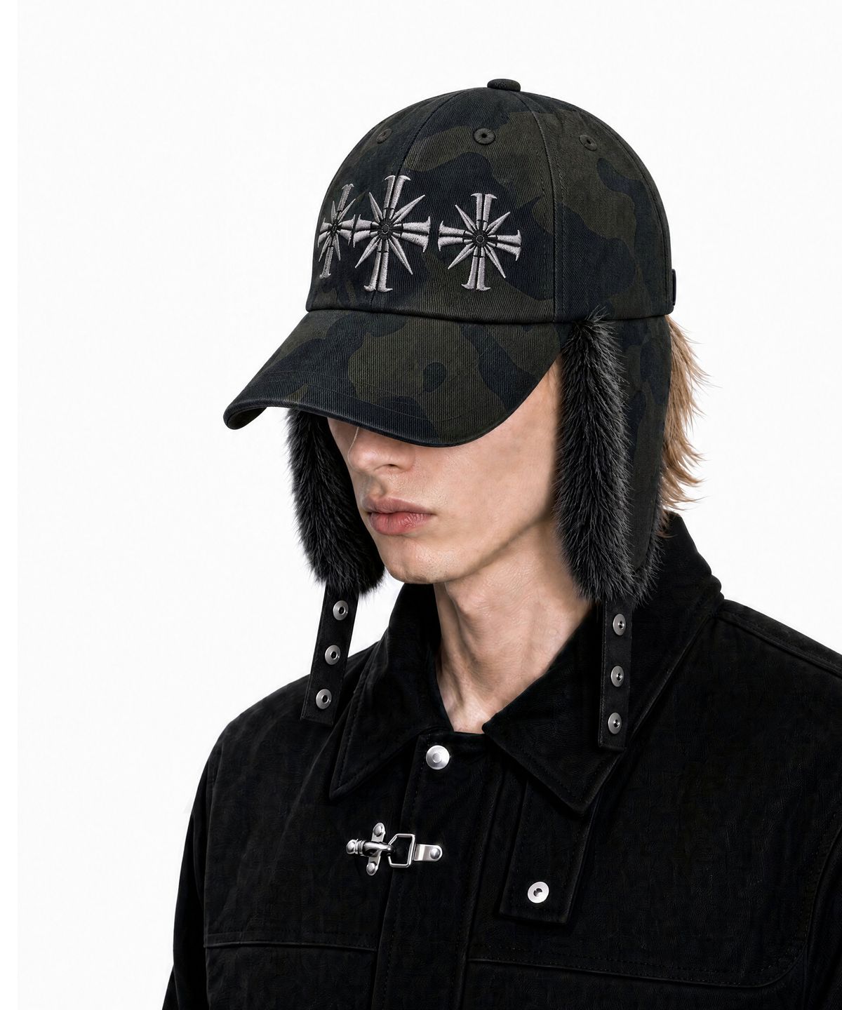 아이돈워너셀(IDWS) Trinity View Fur Maxi Cap Multi