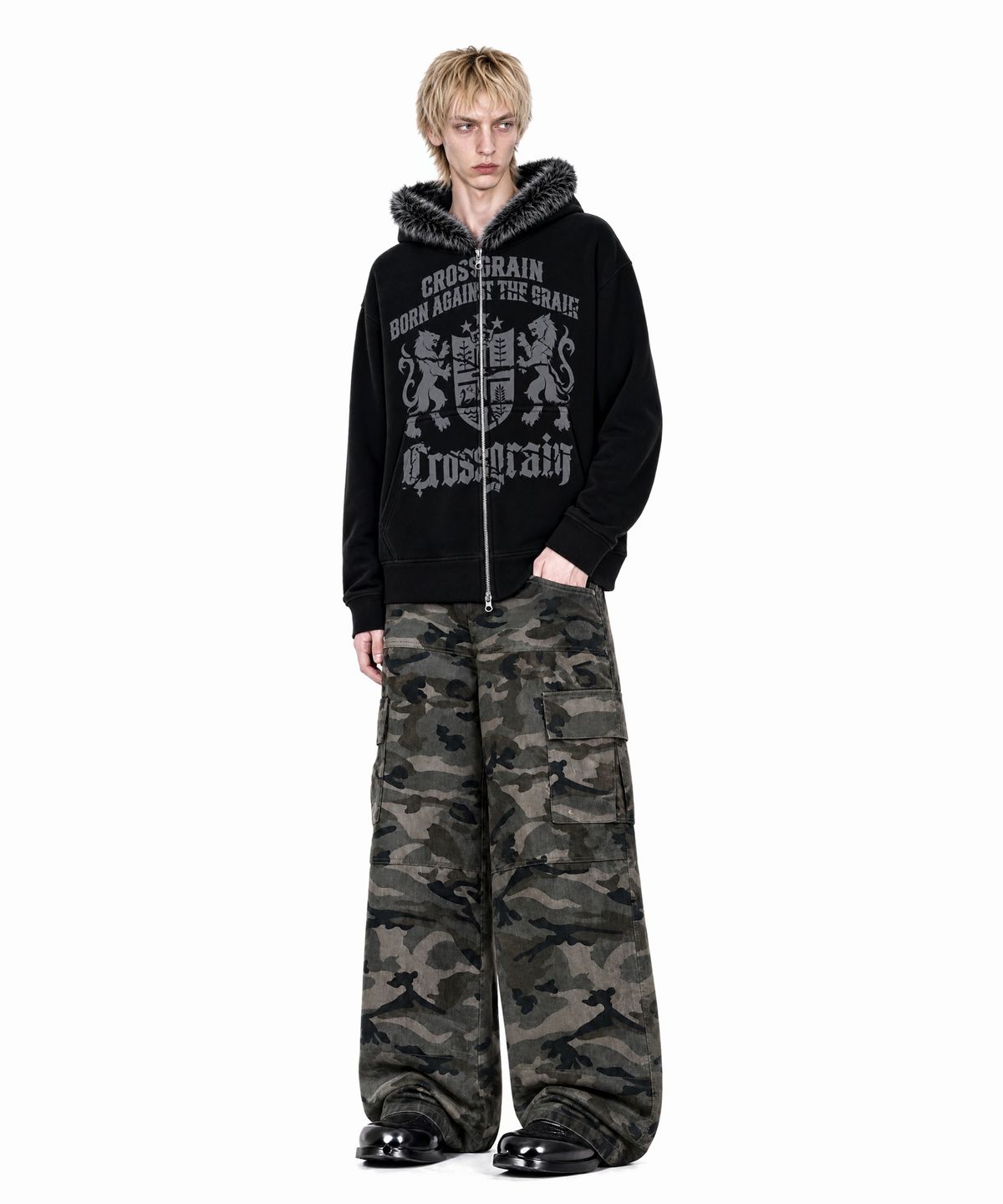 아이돈워너셀(IDWS) Heritage Crop Fur Hoodie Zip Up Black