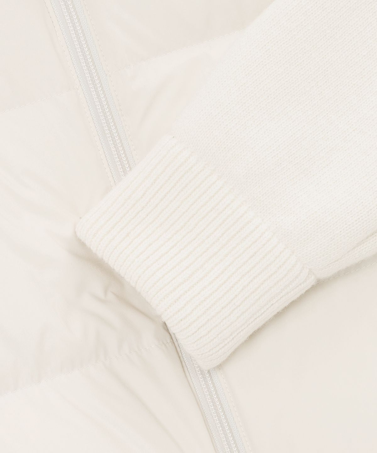 라코스테(LACOSTE) 여성 골프 겨울 하이브리드 점퍼 BF374E-56N 70V