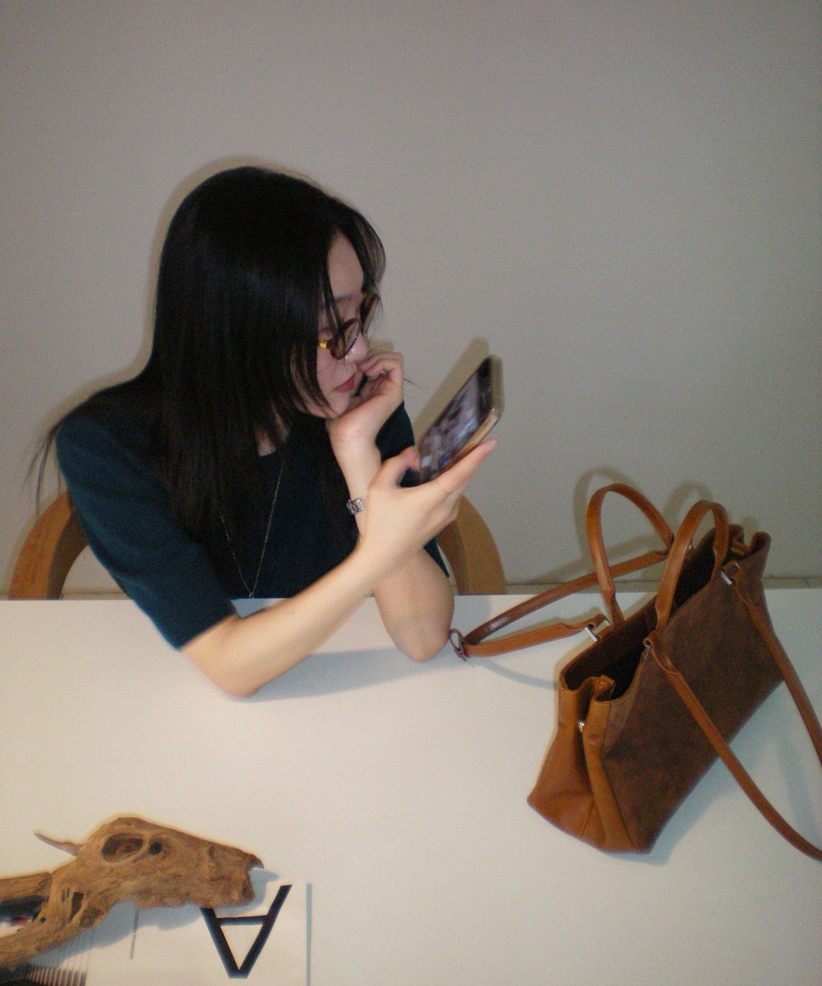 이스트허니(EASTHONEY) Canto Brick Bag Suede Camel Brown 칸토 브릭 백 스웨이드 카멜 브라운 컬러