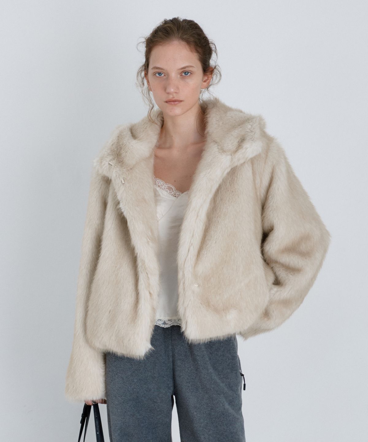 유라고(URAGO) Fox fur hooded jumper