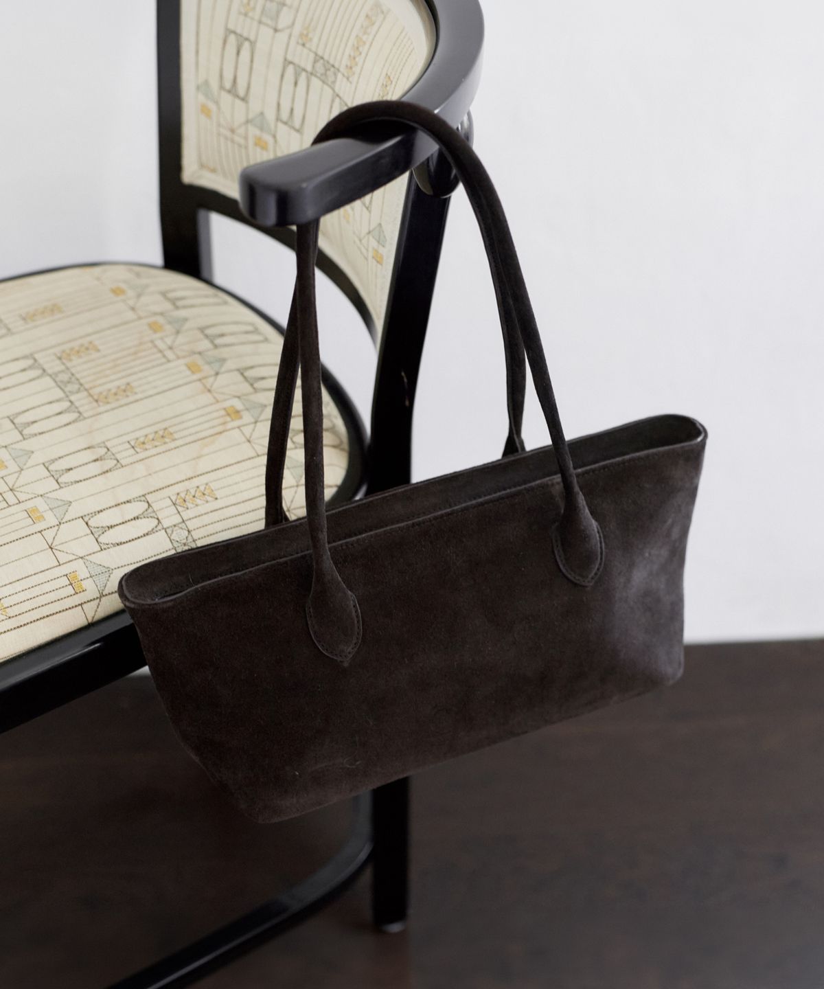 유라고(URAGO) Suede shoulder bag