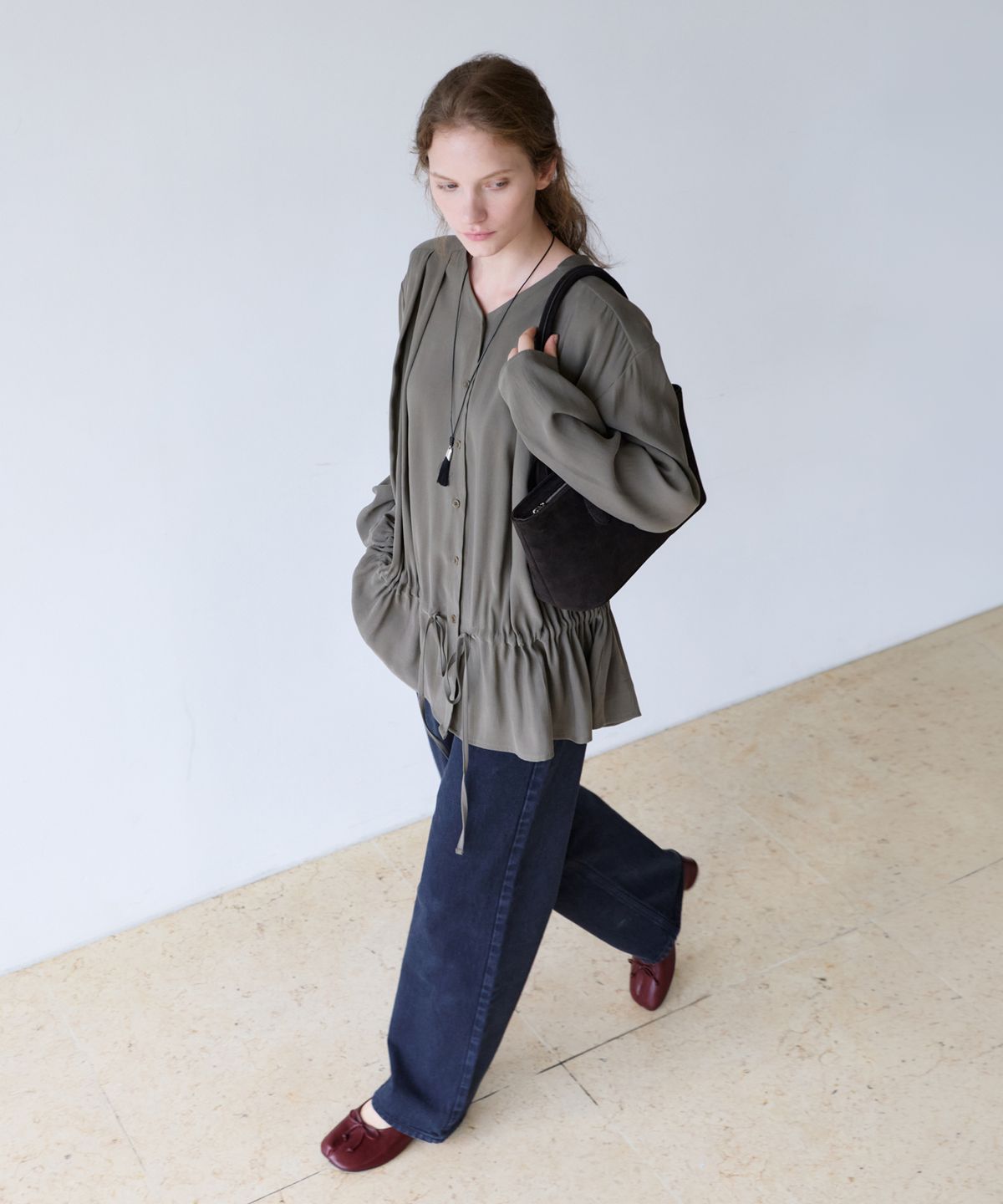 유라고(URAGO) Pintuck drawstring blouse