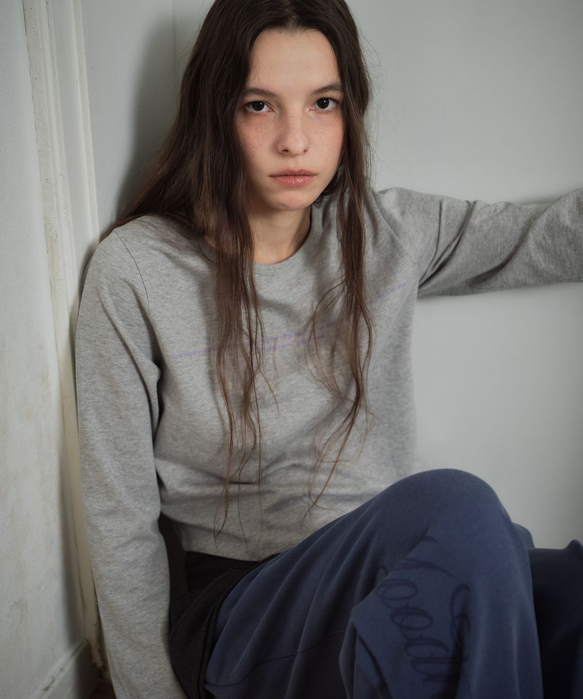 무드무스(MOODMOOSE) BRANDY T GRAY [MMFA1TS25GY]