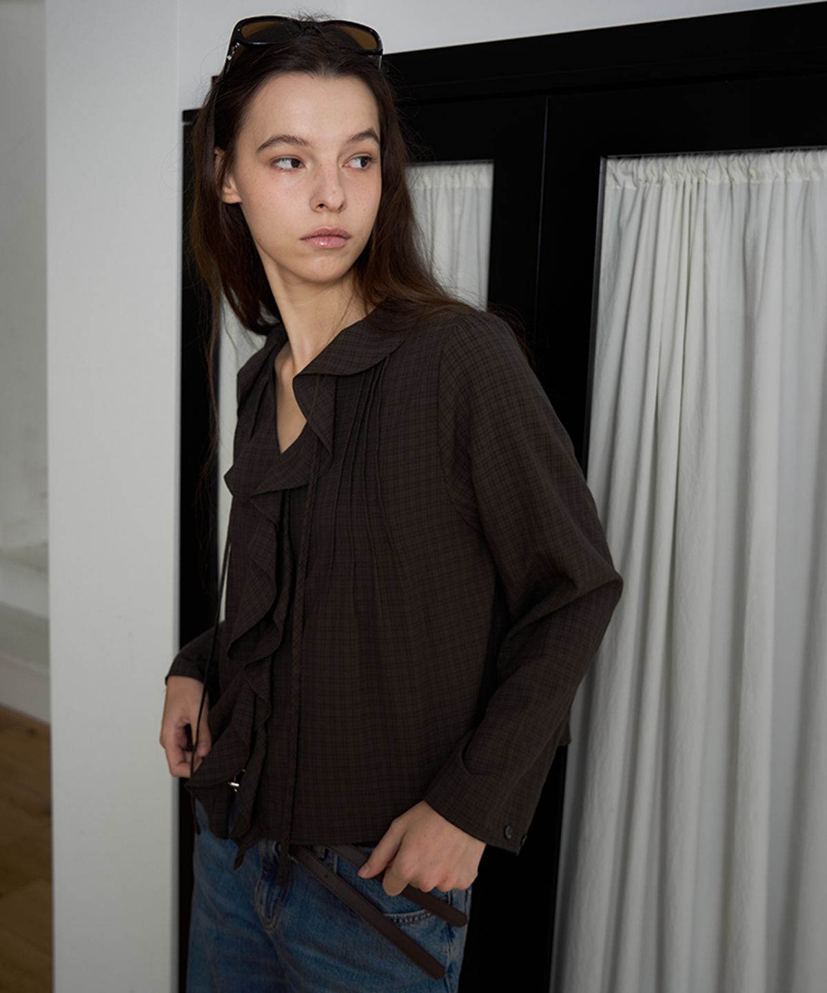 무드무스(MOODMOOSE) TIEN BLOUSE BROWN [MMFA1BL29BR]