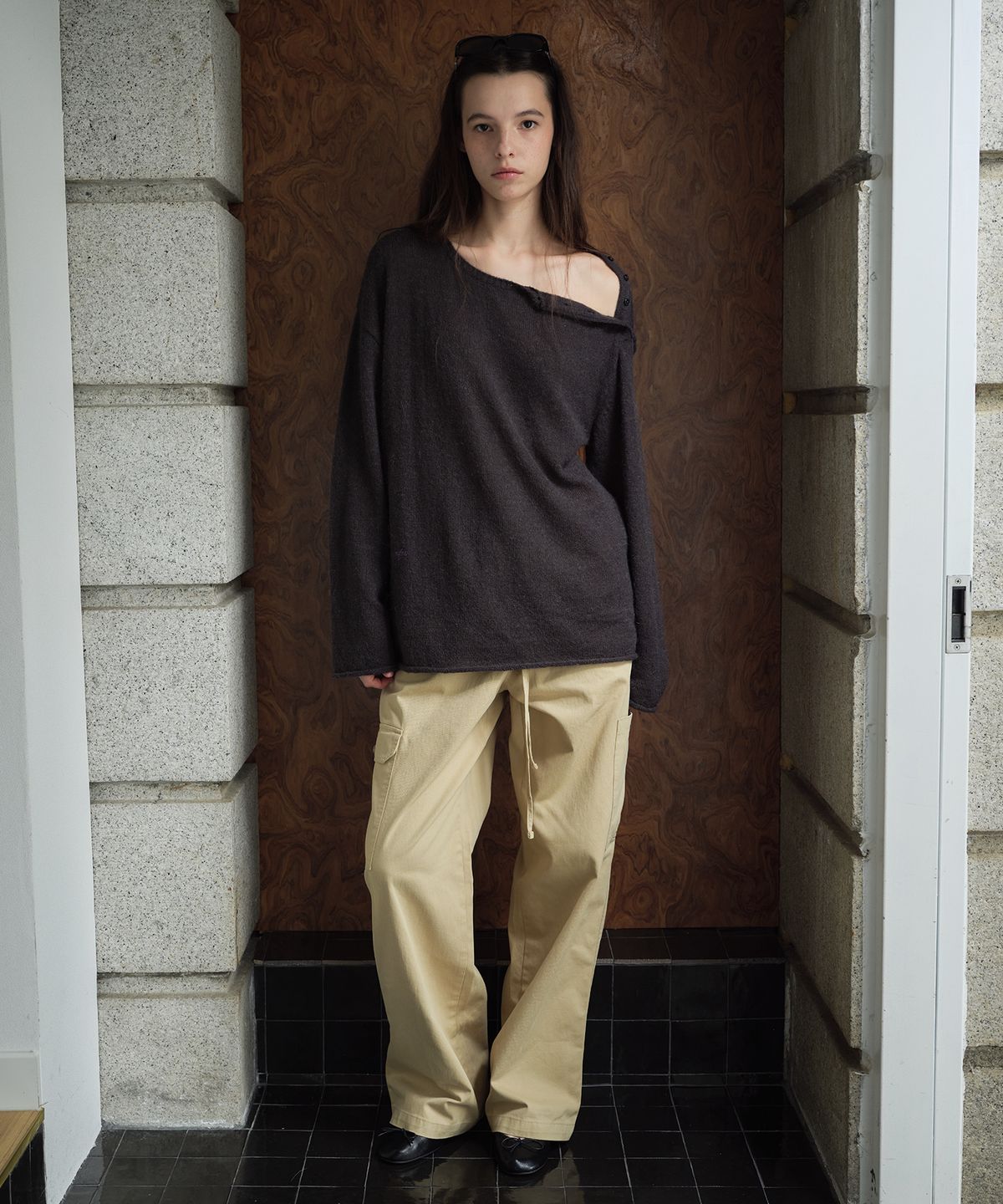 무드무스(MOODMOOSE) BUTTON KNIT CHARCOAL [MMFA1KN17CH]
