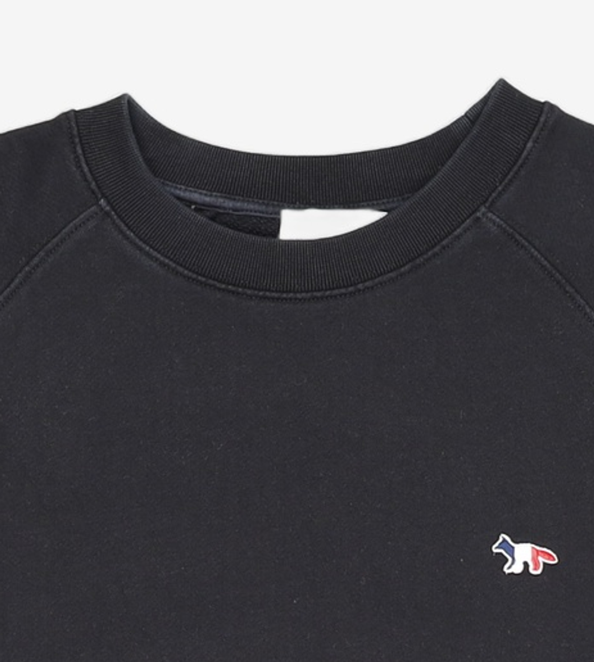 메종 키츠네(MAISON KITSUNE) 22SS 트리컬러 폭스 맨투맨 FM00322KM0001 M