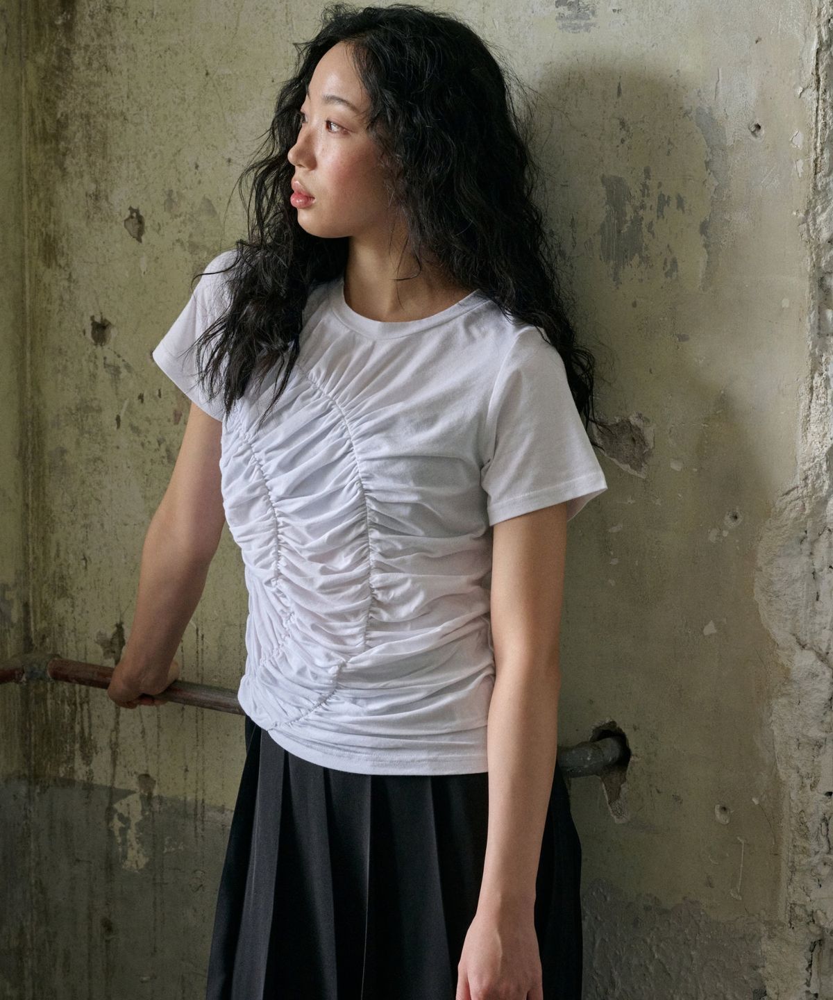 오드페리(ODDPERI) Swirling t-shirt