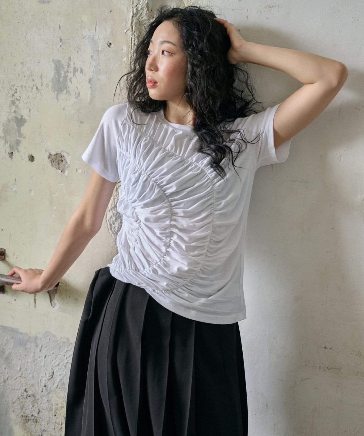 오드페리(ODDPERI) Swirling t-shirt