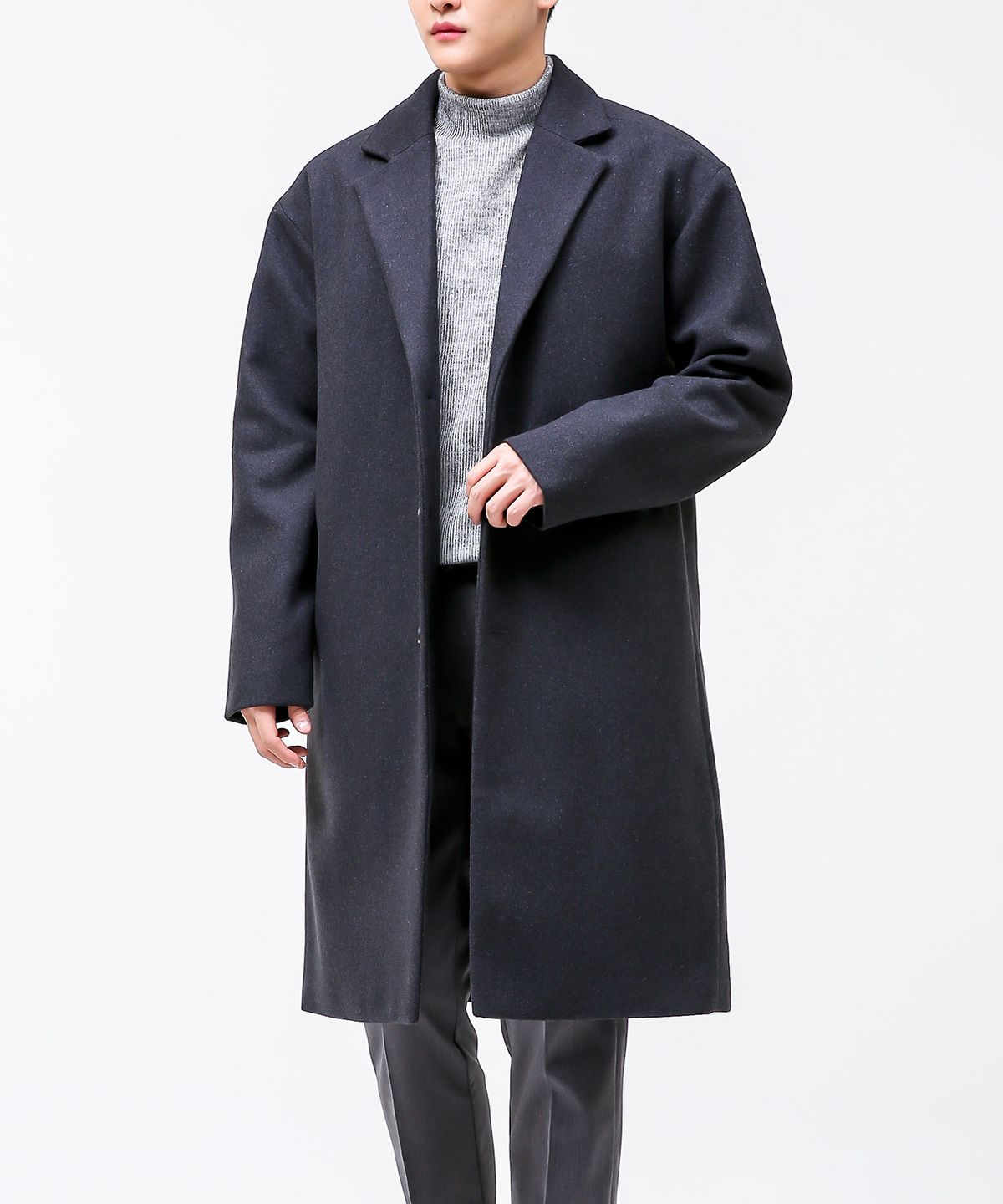 음(UMM) 남자 오버핏 싱글더블버튼 누빔안감코트 2COLOR
