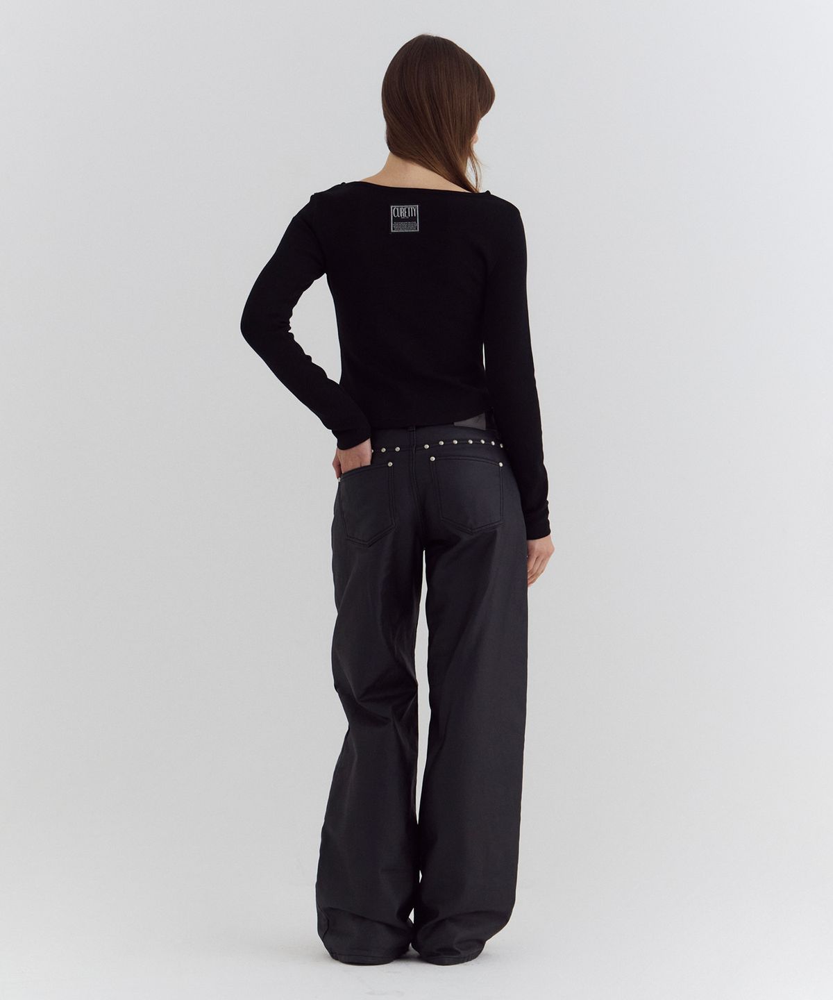 큐리티(CURETTY) C FLAT STUD WIDE LEATHER PANTS_BLACK