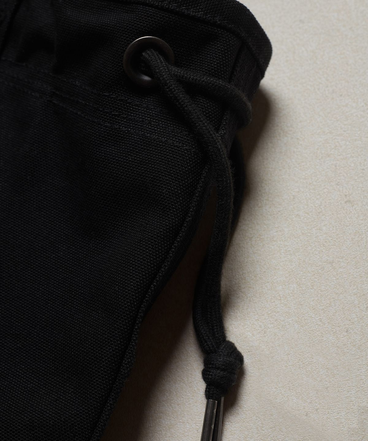 에스파이(ESFAI) UTILITY STRING TOTE BAG (BLACK)