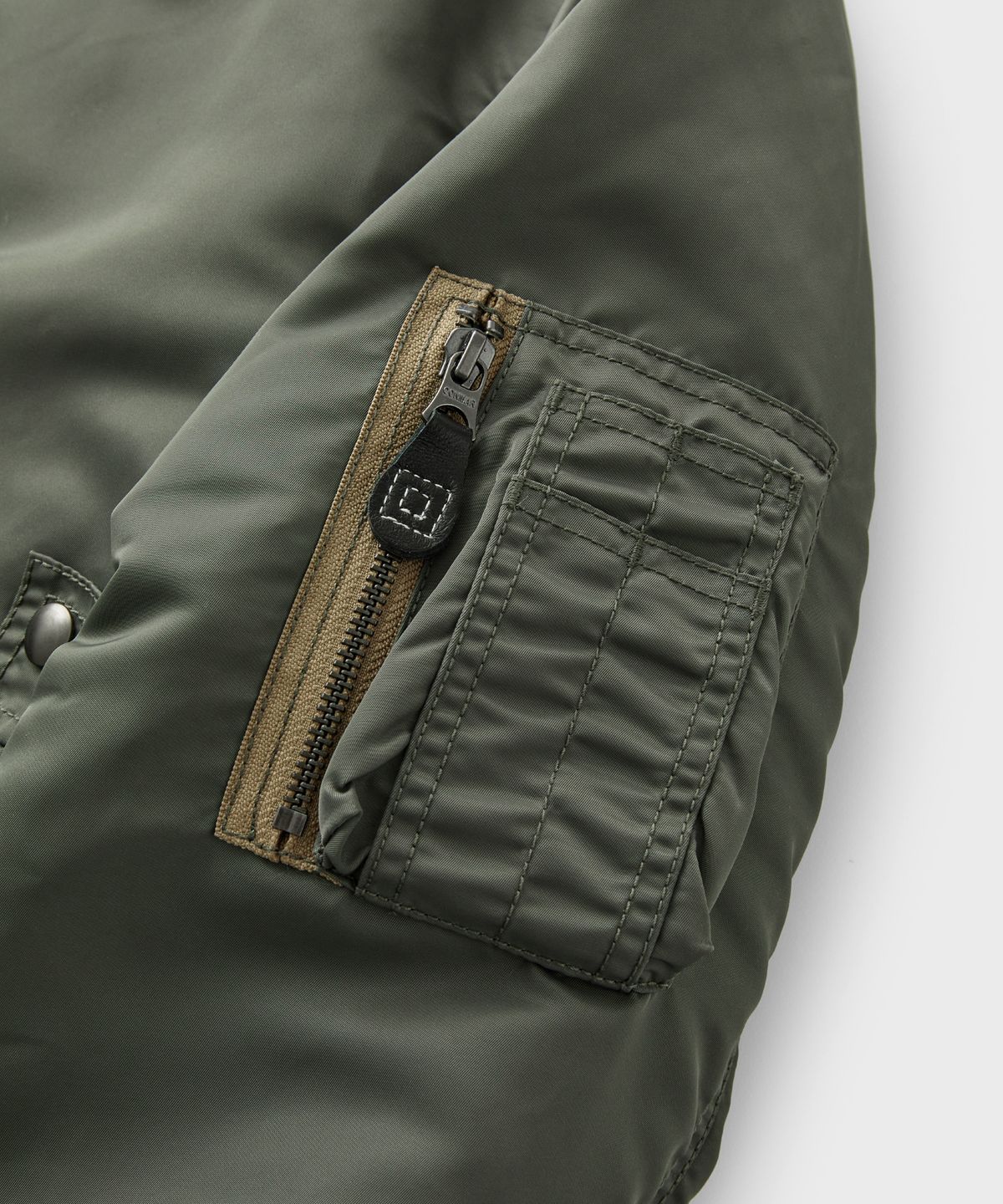 브론슨(BRONSON) 1958 MA-1 3rd Model Flight Jacket (Black Label)