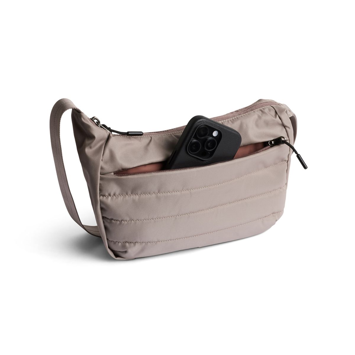 벨로이(BELLROY) 레인웨이 크레센트백 2.5L(BOAA-FWN-238) - 파운