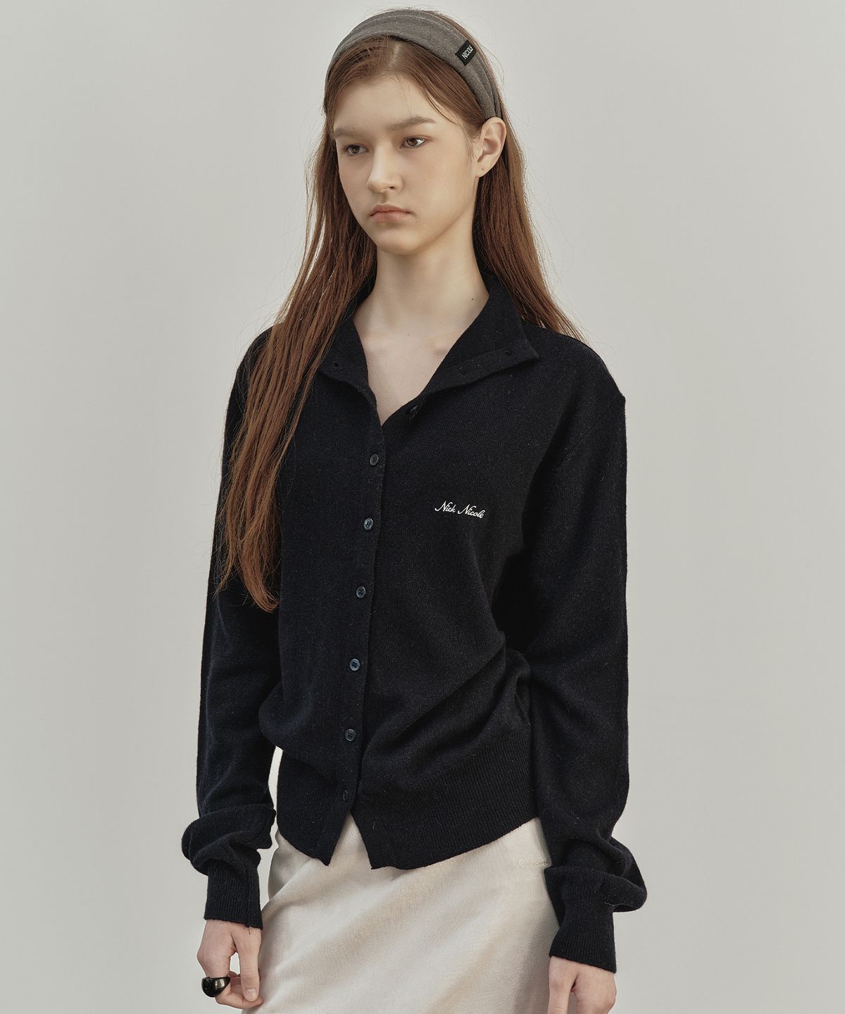 닉앤니콜(NICK&NICOLE) HIGH NECK BUTTON KNIT CARDIGAN_NAVY