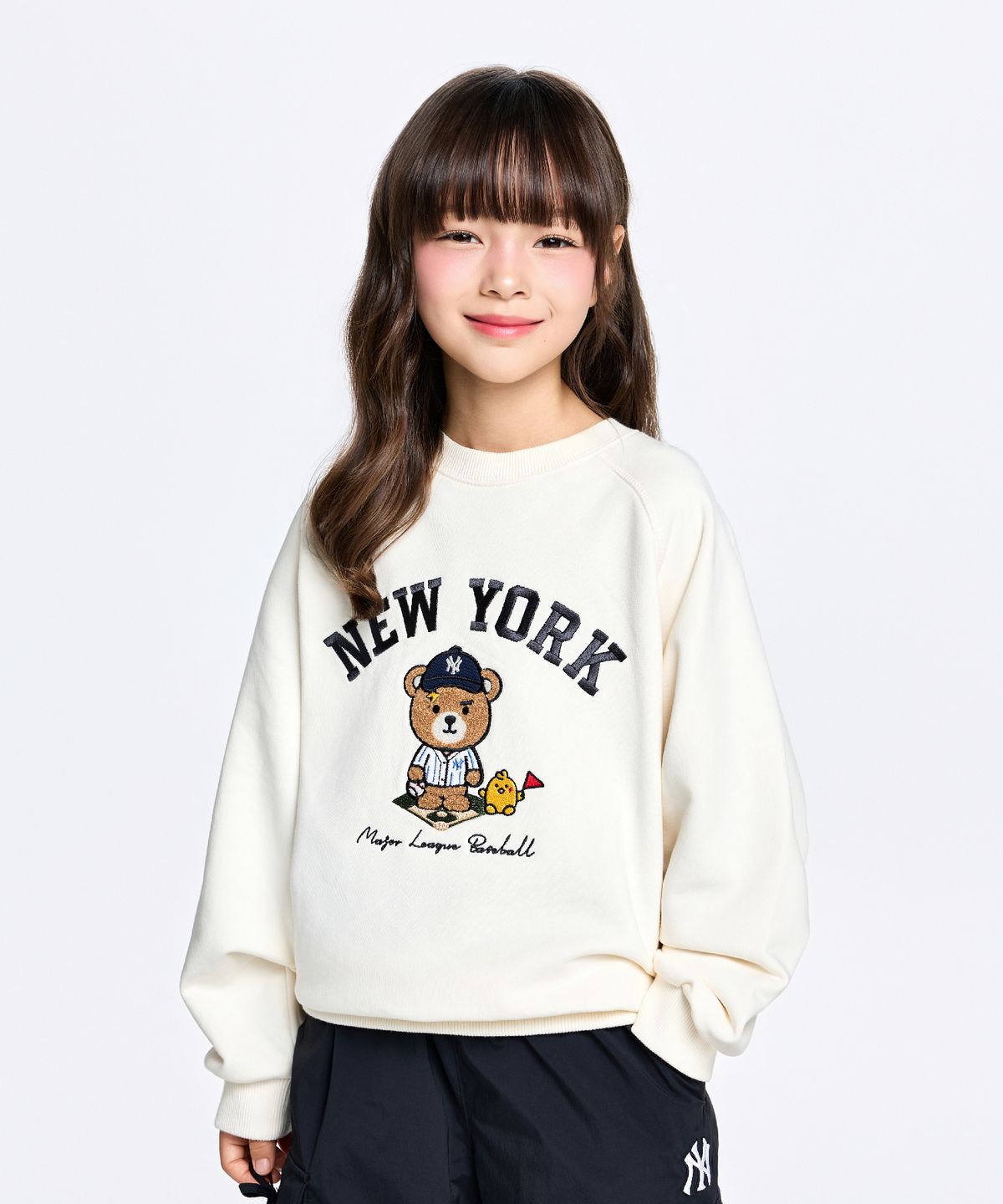 엠엘비 키즈(MLB KIDS) 스포티브 프렌즈 캐릭터 기모 맨투맨 NY (Cream)