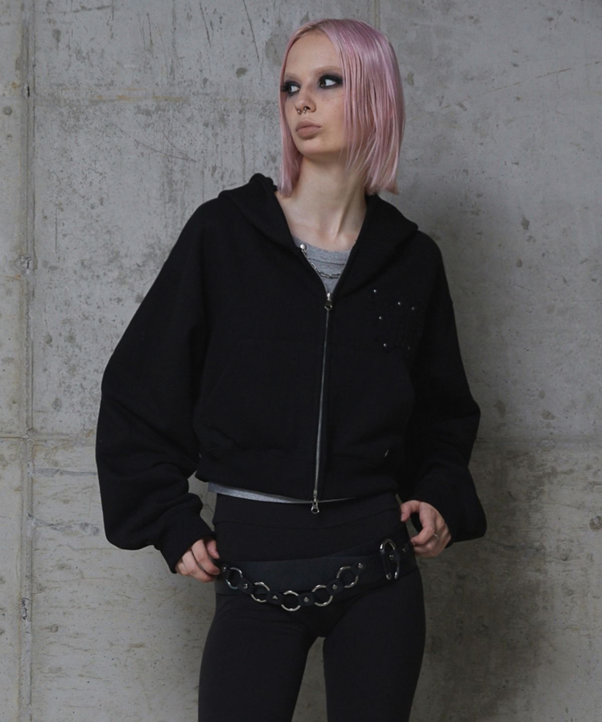 분트(VOONT) Faded Patch Hood Zip-Up (BLACK)