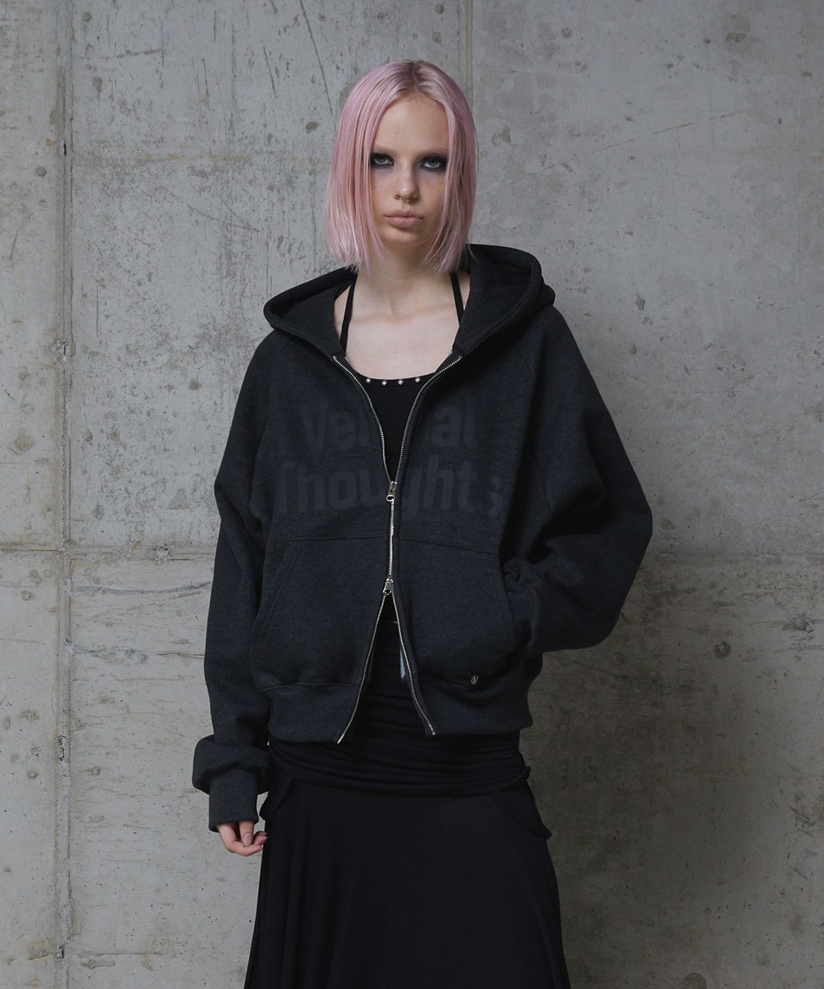 분트(VOONT) Noir Gradient Hood Zip-Up (CHARCOAL)