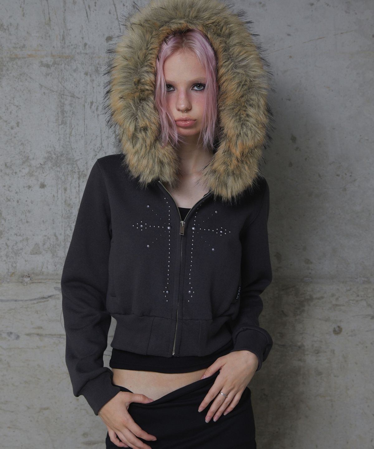 분트(VOONT) Slim Fit Fur Trimming Hood Zip-Up (DARK GRAY)