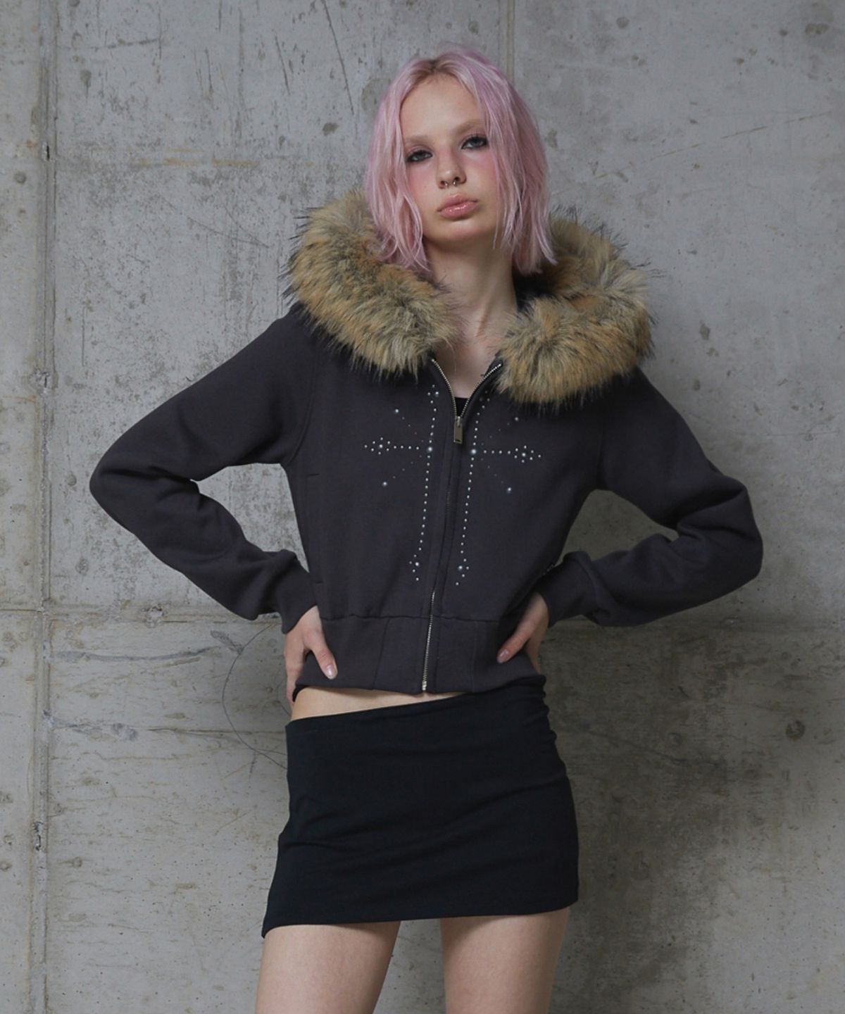 분트(VOONT) Slim Fit Fur Trimming Hood Zip-Up (DARK GRAY)
