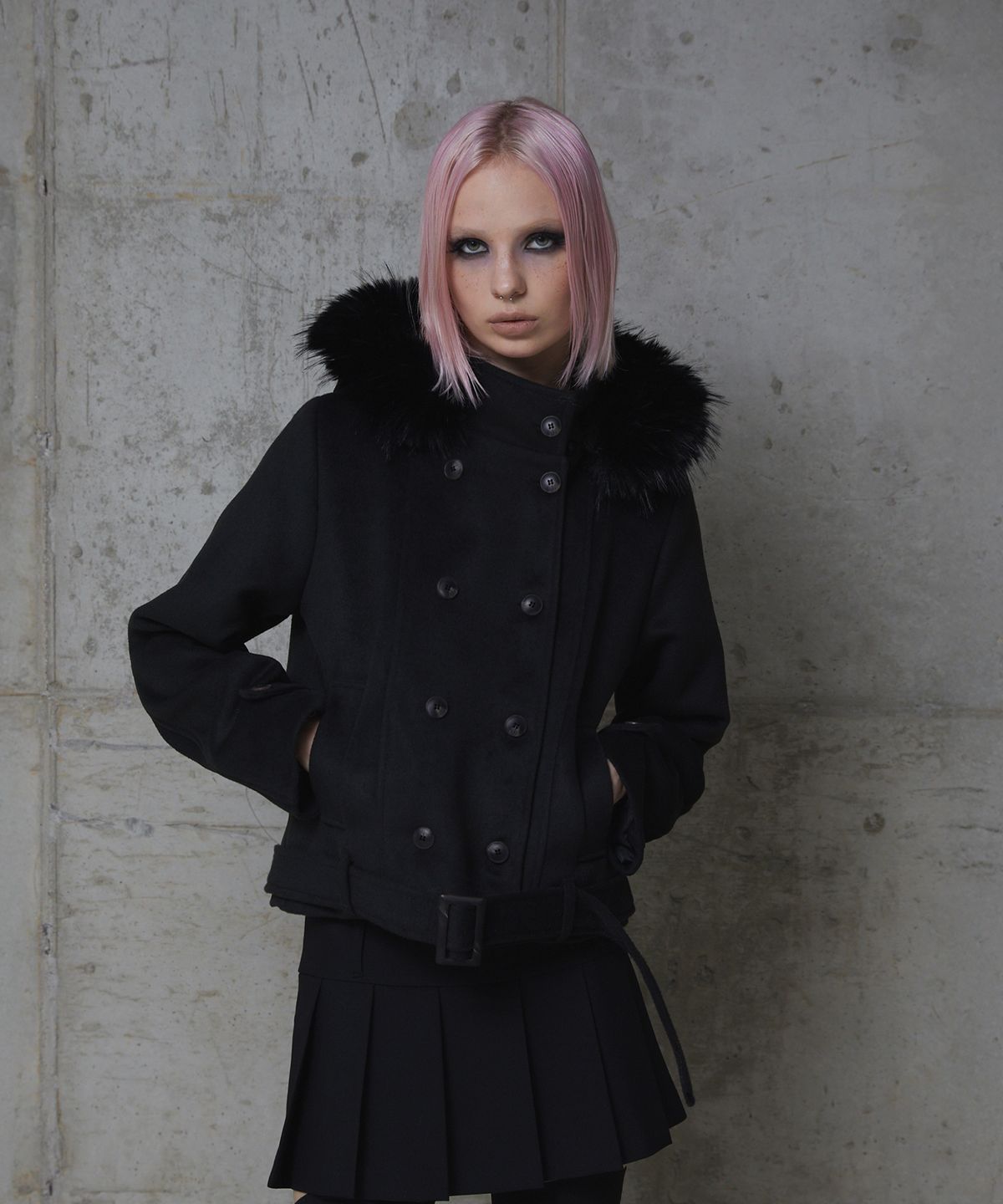 분트(VOONT) Double Hood Shearling Cropped Coat (BLACK)