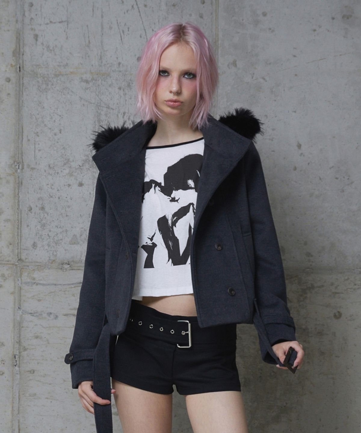 분트(VOONT) Double Hood Shearling Cropped Coat (CHARCOAL)