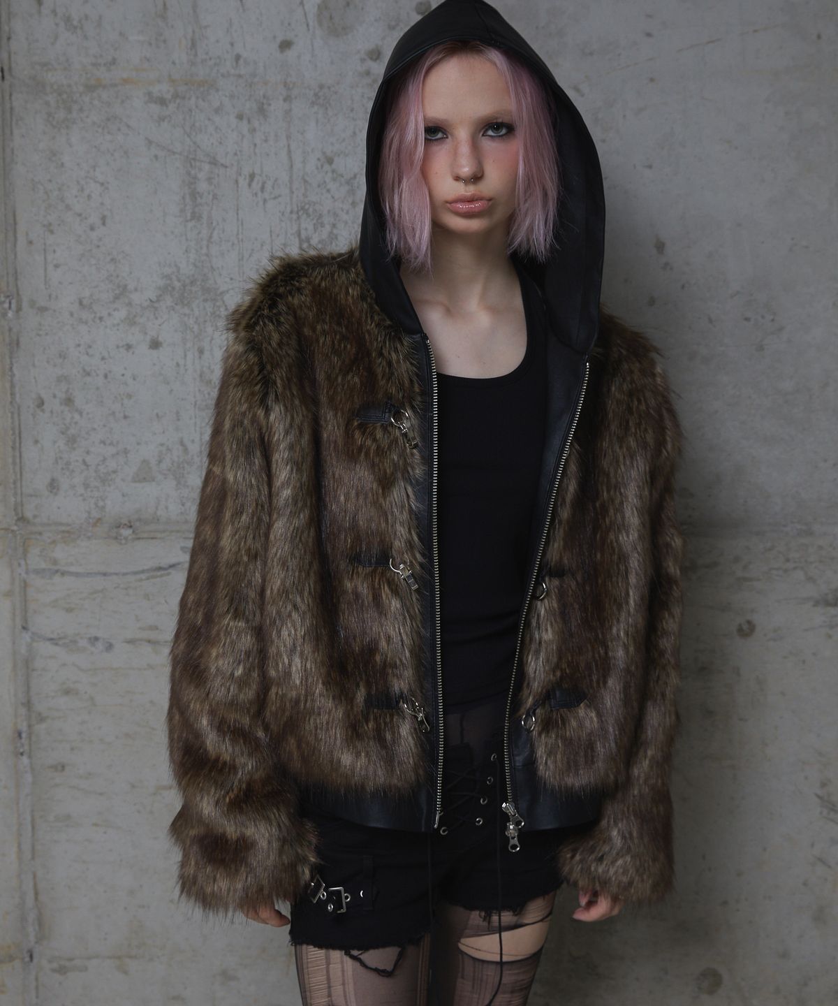 분트(VOONT) Fuzzy Leather Fur Hood Zip-Up (BROWN)