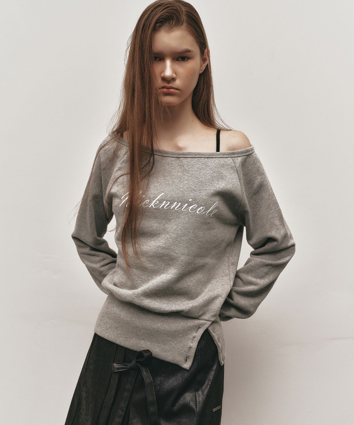닉앤니콜(NICK&NICOLE) NICOLE SLIT SWEATSHIRT_MELANGE