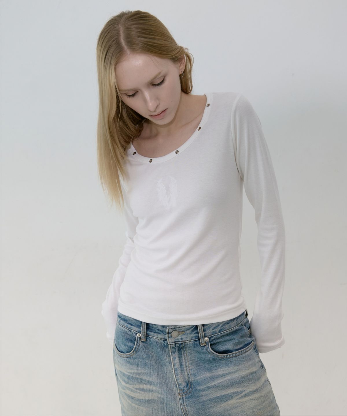 레킴(LEKIM) LWE EYELET LONG SLEEVE (화이트)