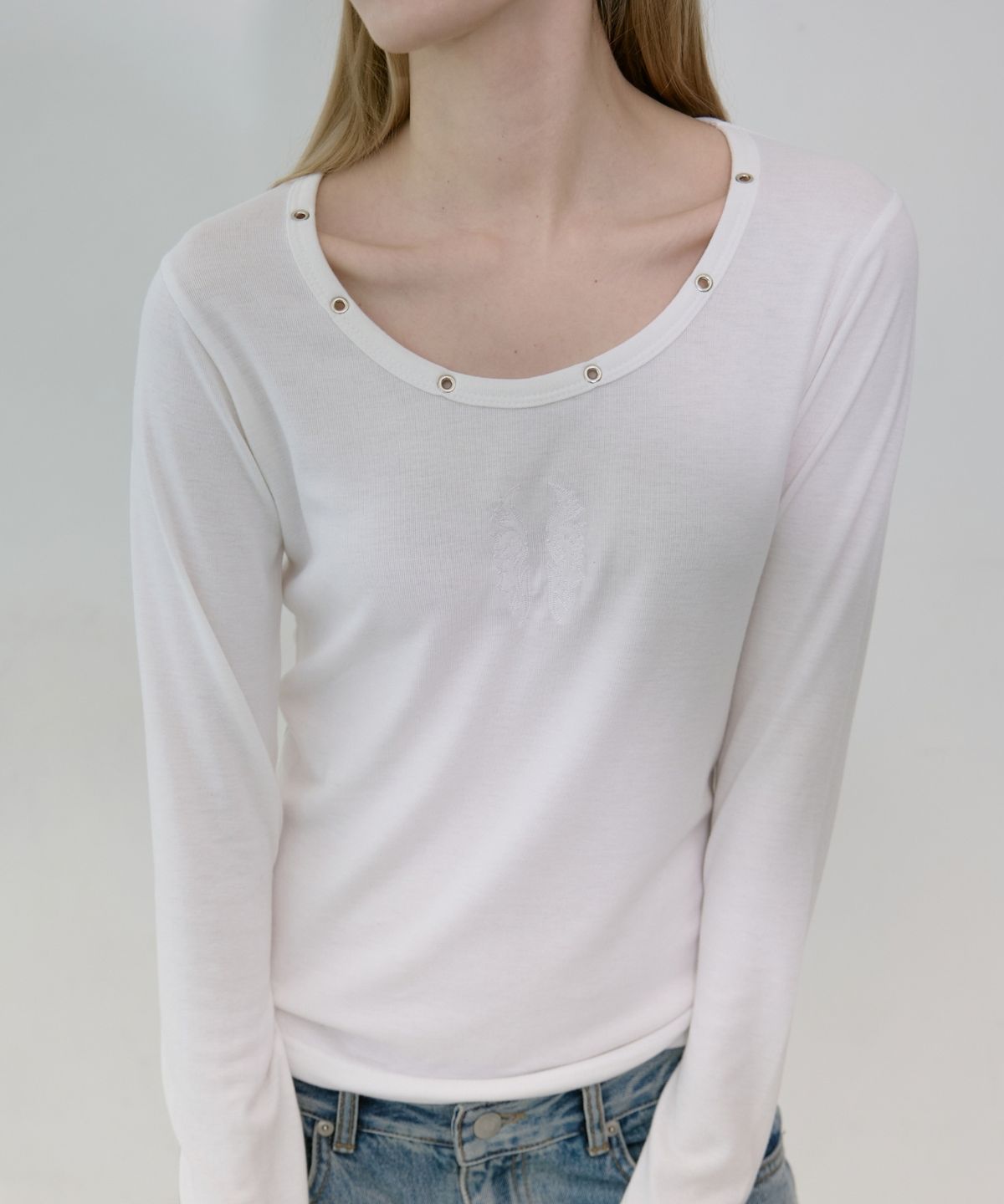 레킴(LEKIM) LWE EYELET LONG SLEEVE (화이트)