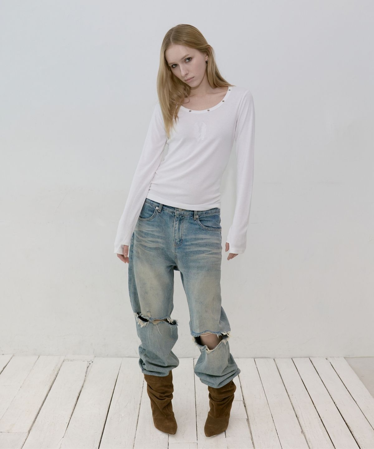 레킴(LEKIM) LWE EYELET LONG SLEEVE (화이트)
