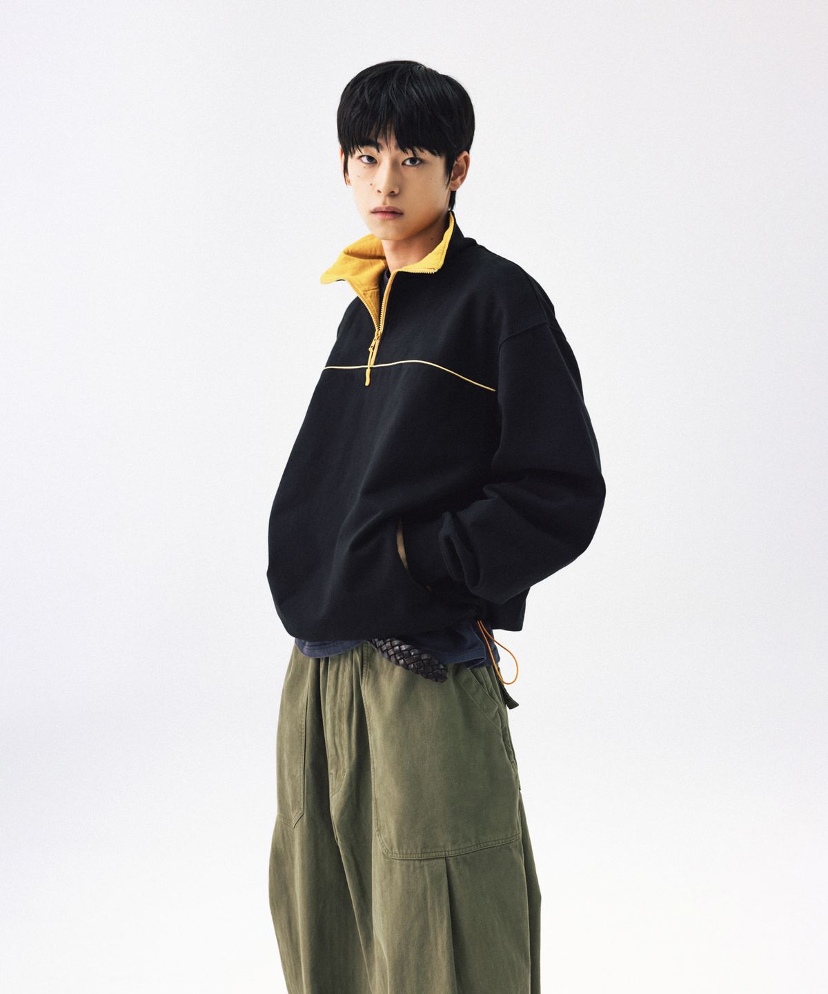 앵글런(ANGLAN) Color Line Sweat Half-Zip - Black